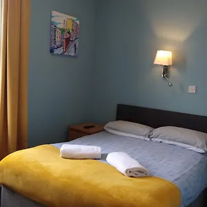 bnb-the-ashville.cardiffhotelswales.com/