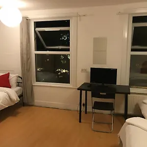 Guest house Poplar, London
